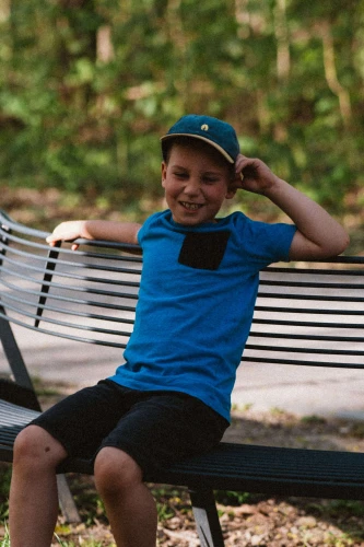 GEKON_JUNIOR_6_panel_niebieska_żółta_dziecięca_bawełniana_czapka_z żółtym_daszkiem_dad_cap_AGAMA_JUNIOR (7).jpg