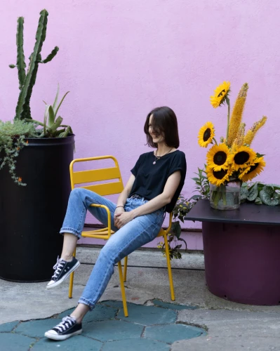 KOPYTO-KAMELEON-tshirt-100-czarny-welna-merino-sport-elegancki-na-codzien-czarna-oddychajaca-koszulka-z-welny-merino-wygodna-CHAMELEON-women's-timeless-t-shirt (2).png