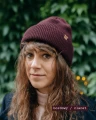 ŁOS-KOPYTO-RWS-bordowa-claret-czapka-MOOSE-z-welny-merino-mulesing-free-niegryzaca-cienka-ciepla-welniana-eko-wool-beanie-hat.png