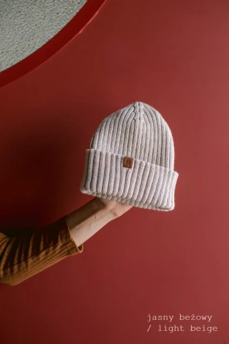 RYS-KOPYTO-RWS-jasny-bezowy-czapka-light-beige-LYNX-wełniana-z-wełny-merino-mulesing-free-niegryzaca-jesienna-ciepla-modna-welniana-eko-wool-beanie-hat.jpg