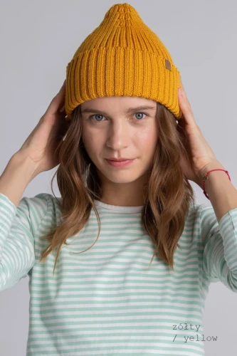 RYS-KOPYTO-RWS-zolta-czapka-yellow-LYNX-wełniana-z-wełny-merino-mulesing-free-niegryzaca-jesienna-ciepla-modna-welniana-eko-wool-beanie-hat (1).jpg