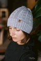 OWCA-KOPYTO-RWS-jasno-szara-light-grey-czapka-wełniana-z-wełny-merino-mulesing-free-z-warkoczem-eko-wool-beanie-hat (2).jpg