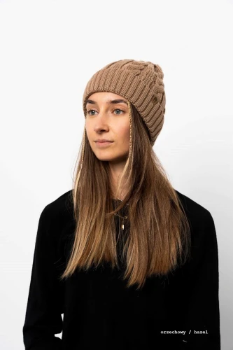OWCA-KOPYTO-RWS-orzechowa-czapka-wełniana-z-wełny-merino-mulesing-free-z-warkoczem-eko-wool-beanie-hat (2).jpg