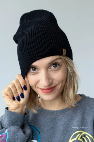 JELEN-KOPYTO-RWS-czarny-czern-black-DEER-czarna-czapka-z-wełny-merino-mulesing-free-niegryzaca-cienka-ciepla-welniana-eko-wool-beanie-hat.jpg