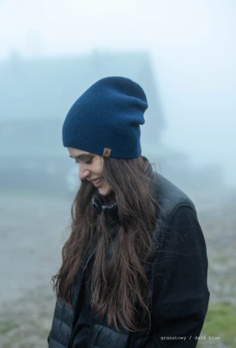 JELEN-KOPYTO-RWS-granatowy-dark-blue-DEER-ciemna-czapka-z-wełny-merino-mulesing-free-niegryzaca-cienka-ciepla-welniana-eko-wool-beanie-hat (3).jpg
