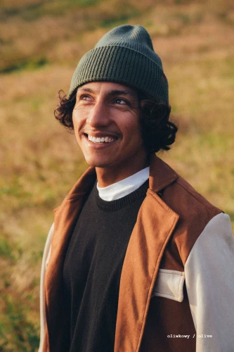 ANTYLOPA KOPYTO RWS - oliwkowy czapka z wysokim ściągaczem w prążki 100% merino - ANTELOPE beanie with a high ribbed cuff olive (9).jpg