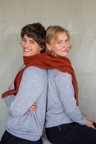 KARIBU KOPYTO RWS - miedziany elegancki pluszowy prążkowany szalik 100% wełny merino - CARIBOU - plush ribbed scarf  .jpg