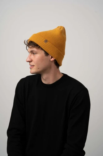 ŁOS-KOPYTO-RWS-zolta-czapka-yellow-MOOSE-z-welny-merino-mulesing-free-niegryzaca-cienka-ciepla-welniana-eko-wool-beanie-hat.jpg
