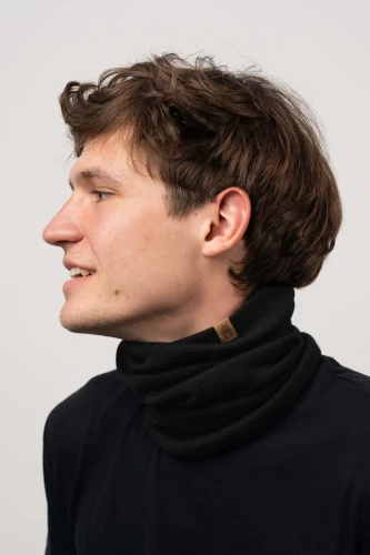 OPOS-KOPYTO-RWS-czarny-komin-golf-cieply-100%-wełny-merino-POSSUM-tube scraf.jpg