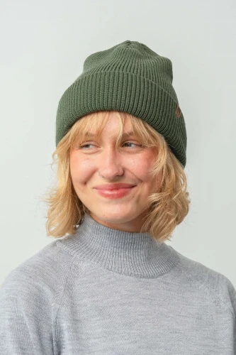 ŁOS-KOPYTO-RWS-oliwkowa-czapka-yellow-MOOSE-z-welny-merino-mulesing-free-niegryzaca-ciepla-welniana-eko-wool-beanie-hat (7).jpg