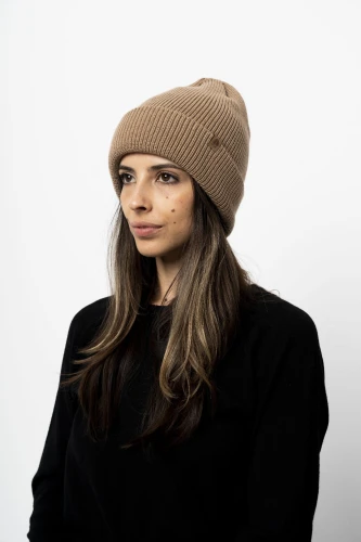 LOS-KOPYTO-RWS-orzechowa-czapka-brown-moose-welniana-merino-mulesing-free-niegryzaca-gruba-ciepla-eko-wool-beanie-hat-1 (2).JPG