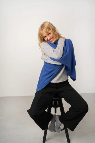 MANUL RWS KOPYTO- chabrowy duży lekki pluszowy szalik elegancki 100% merino - PALLAS'S CAT - Large lightweight plush scarf