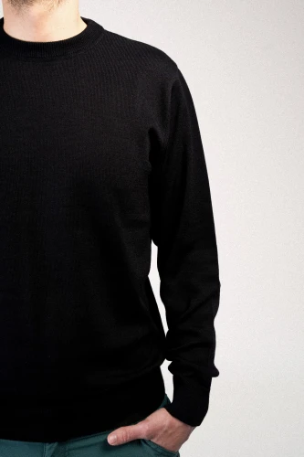 Jenot_meski_czarny-welniany-klasyczny-sweter9.jpg