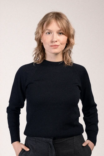 Jenot_damski_czarny_sweter -welniany-100_welny-merino-mulesing-free.png