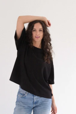 MAKAK - czarny damski box t-shirt - pudełkowa koszulka z krótkim rękawem z 100% etycznej wełny merino - czarna