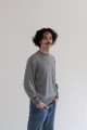 KOPYTO-JENOT-2.0-szary-meski-welniany-sweter-damski-z-welny-merino-etycznej-rws-mulesing-free3.jpg
