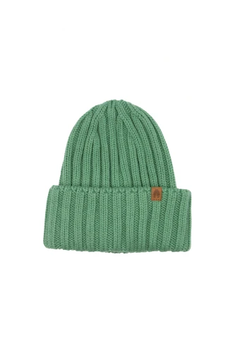 KOPYTO-ROSOMAK-zielona-szalwiowa-sage-green-czapka-welniana-w-szeroki-prazek-z-wysokim-sciagaczem-merino-wool-beanie-wide-rib.jpg