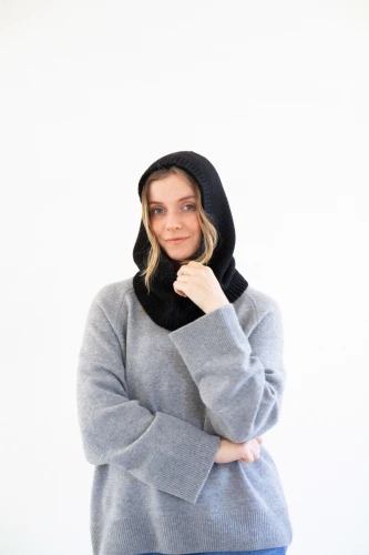 KOPYTO-KOALA-czarny-black-kapturek-welniany-balaklawa-welniana-wool-hood-balaclava-merino-rws-z-etycznej-welny-bez-sznurkow-gladki.jpg