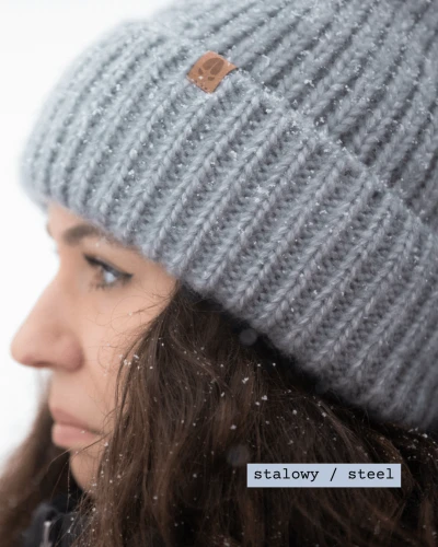 SOWA-KOPYTO-kolor-stalowy-steel-owl-czapka-wełniana-z-wełny-merino-mulesing-free-eko-wool-beanie-hat-niegryzaca-delikatna-puchata59.png