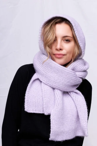 KOPYTO-PUCHACZ-szalik-lila-liliowy-welniany-z-welny-merino-merynosa-bawelna-naturalny-dlugi-wielki-miekki-niegryzacy