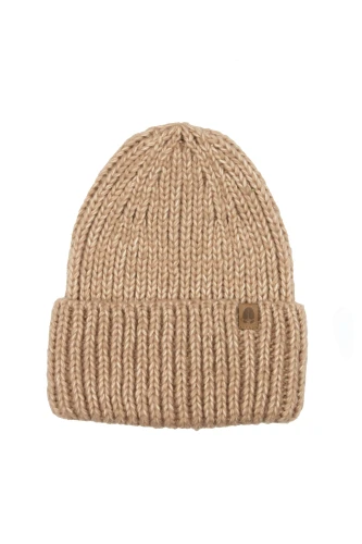 SOWA puchata czapka RWS karmelowa.jpg