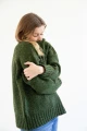 KOPYTO-TAJRA-sweter-zielony-oversize-melanz-kolorowe-nopki-golf-duzy-welniany-z-welny-merino-mulesing-free-etyczna-produkcja-slow-fashion.jpg