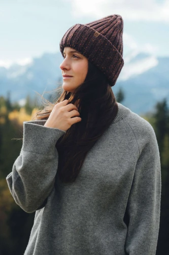 KOPYTO-ROSOMAK-melanz-bordowy-claret-melange-czapka-welniana-z-welny-nopki-merino-rws-etycznej-ethical-wool-mulesing-free-hat-beanie.jpg