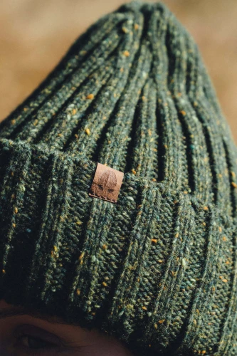 KOPYTO-ROSOMAK-melanz-zielony-green-czapka-welniana-z-welny-merino-rws-nopki-etycznej-ethical-wool-mulesing-free-hat-beanie.jpg