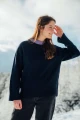 KOPYTO-baribal-sweter-welniany-rws-Z-ETYCZNEJ-WELNY-MERINO-granatowy-lawendowy-kolorowa-lamowka-wool-sweater-z-welny-ethical-navy-blue-6.jpg