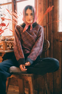 BARIBAL BESKIDZKI RWS - brązowo - różany wełniany sweter oversize inspirowany haftem beskidzkim - 100% wełny merino RWS